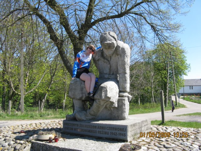 ivmajwka2009040.jpg