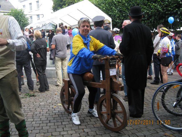 viizlotuectmarcheenfamennebelgia052.jpg