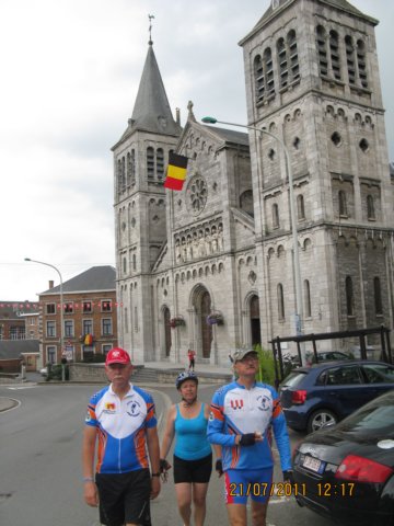 viizlotuectmarcheenfamennebelgia290.jpg